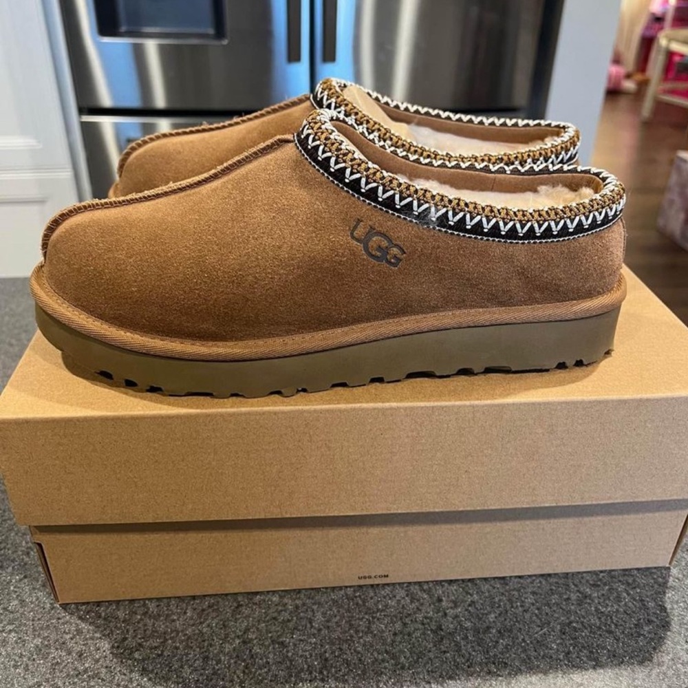 Tasman Ugg Chestnut (new & authentic)